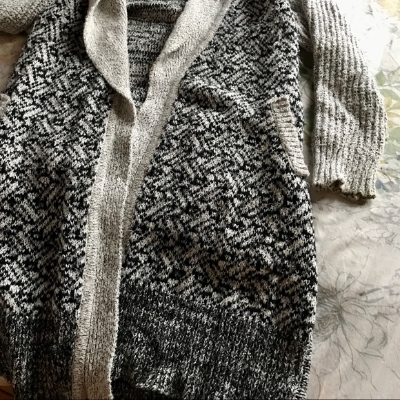 John+Jenn Knit Cardigan Size S - Picture 4 of 6